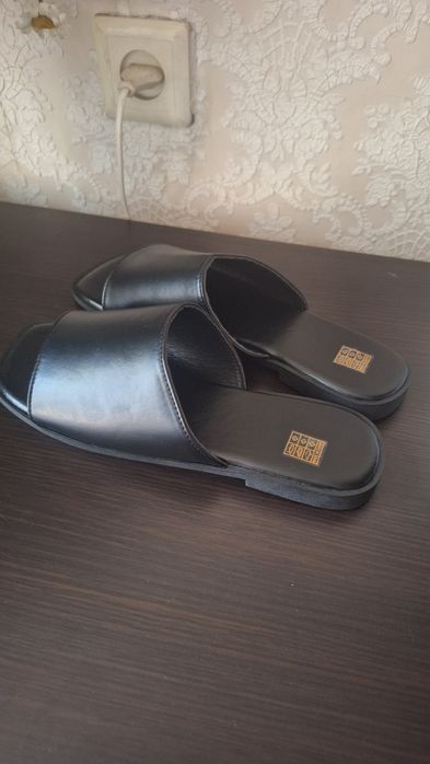 Продам Шлепки летние