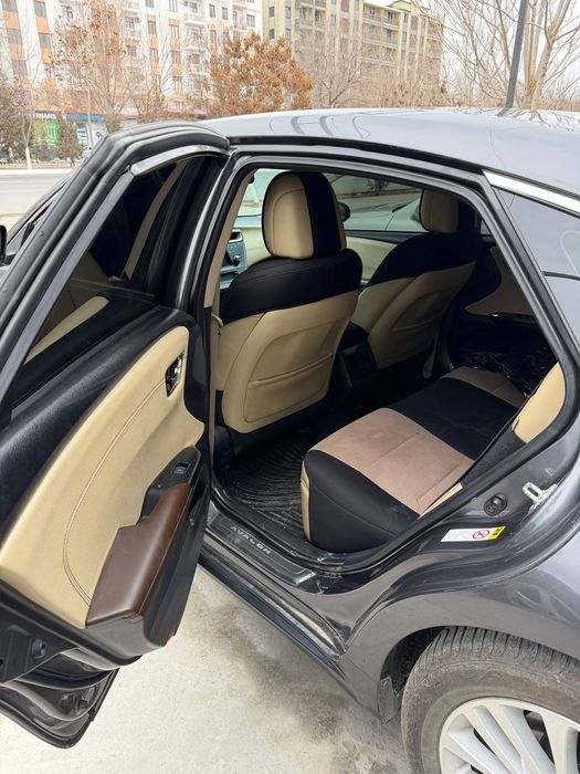 Тайота авалон сотилади