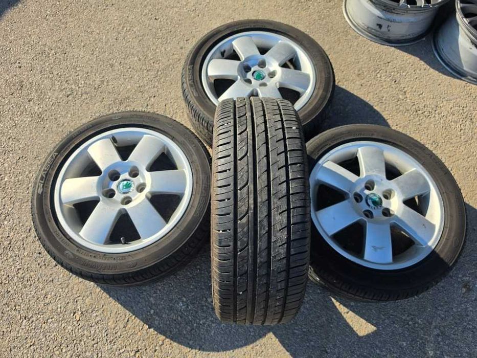 4 бр. Гуми 195/50 R15 с алуминиеви джанти 5x100 VW Audi Seat Skoda