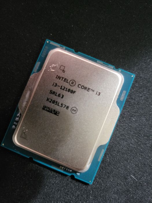 Процессор Intel Core i3-12100F