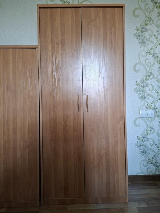 2ta shkaf. (Ilgichli va polkali)