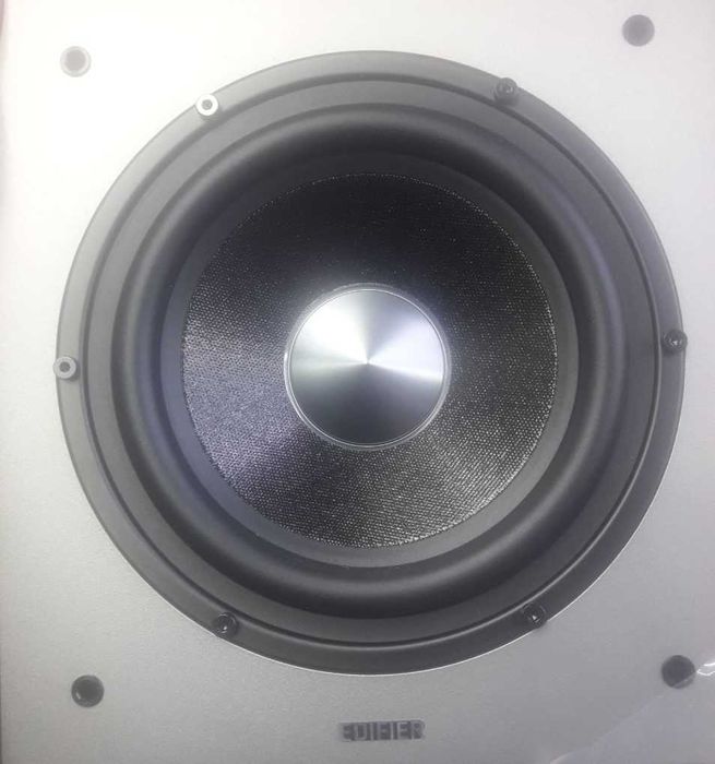 продам новый Edifier T5 активный сабвуфер/Line IN/line OUT