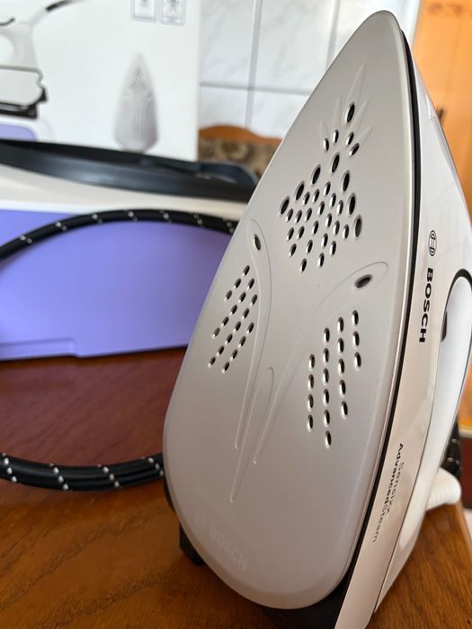 Statie de calcat cu aburi Bosch sensixx B10L comfort