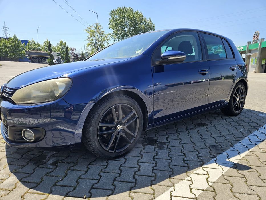VOLKSWAGEN Golf 2010
