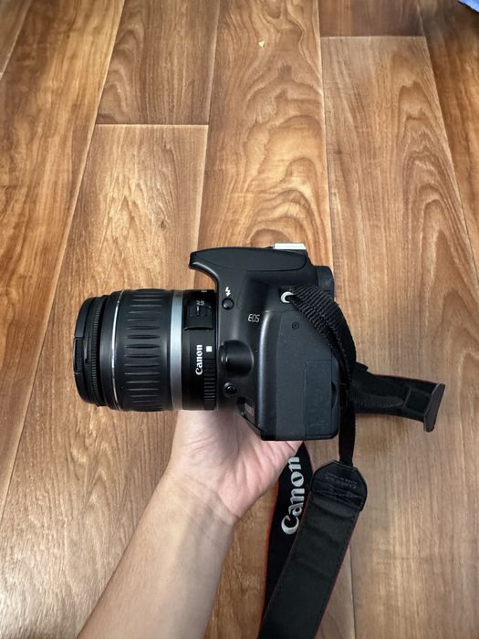 Продам камеру CANON EOS 1000D