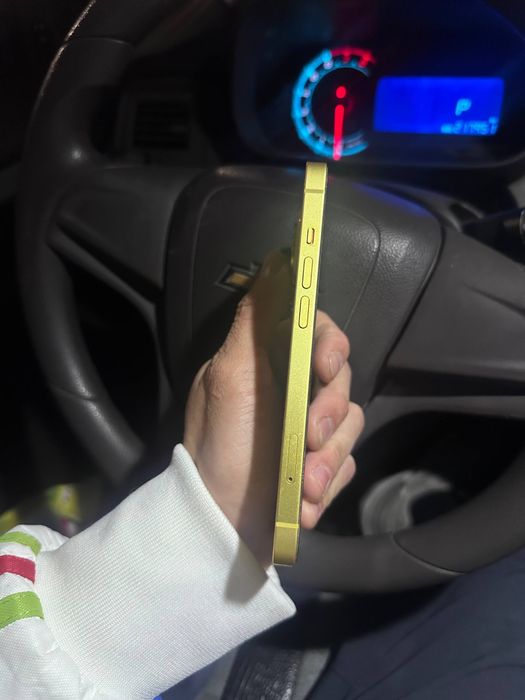 Iphone 14 yellow 128 ideal