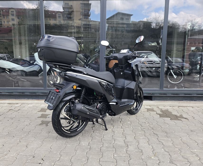 Peugeot Tweet 200 cc - 2024 - 800 km - Transport Gratuit - Garantie -