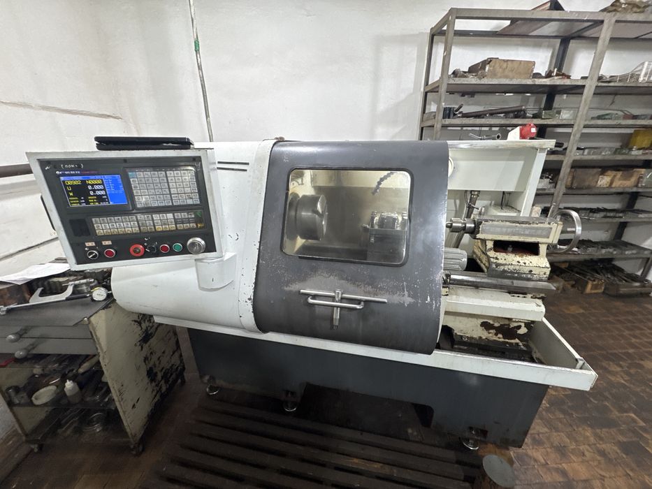 Станок токарный с ЧПУ