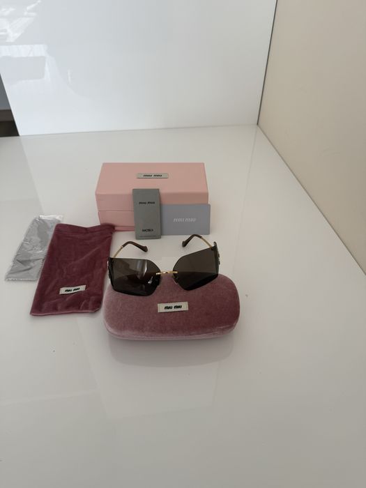 Дамски слънчеви очила Miu Miu