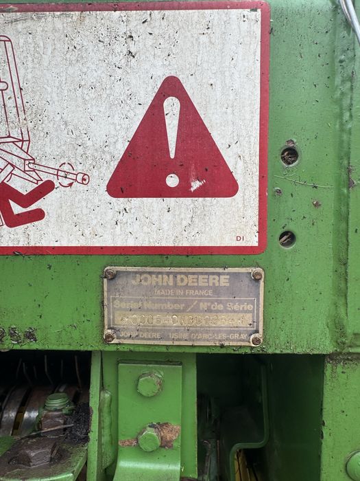 Продам пресс подборщик John Deere