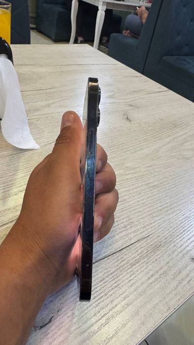 iPhone 12 Pro max srochna