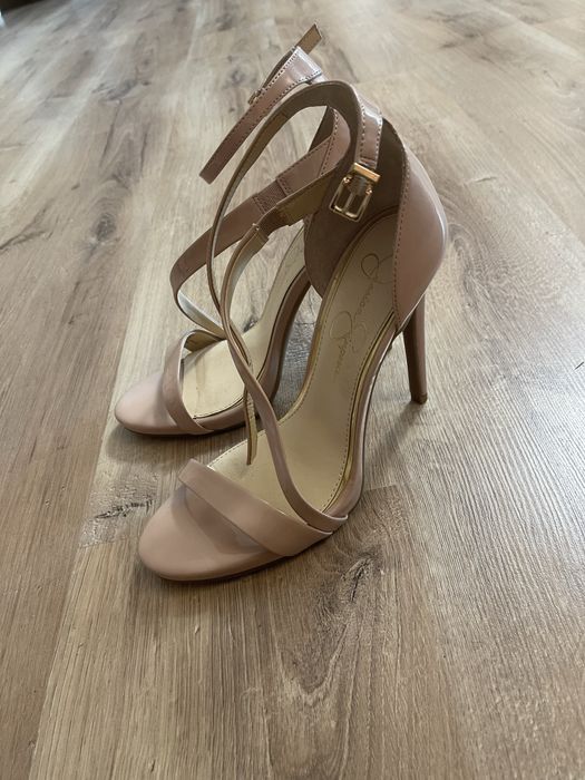 Сандали на ток Jessica Simpson