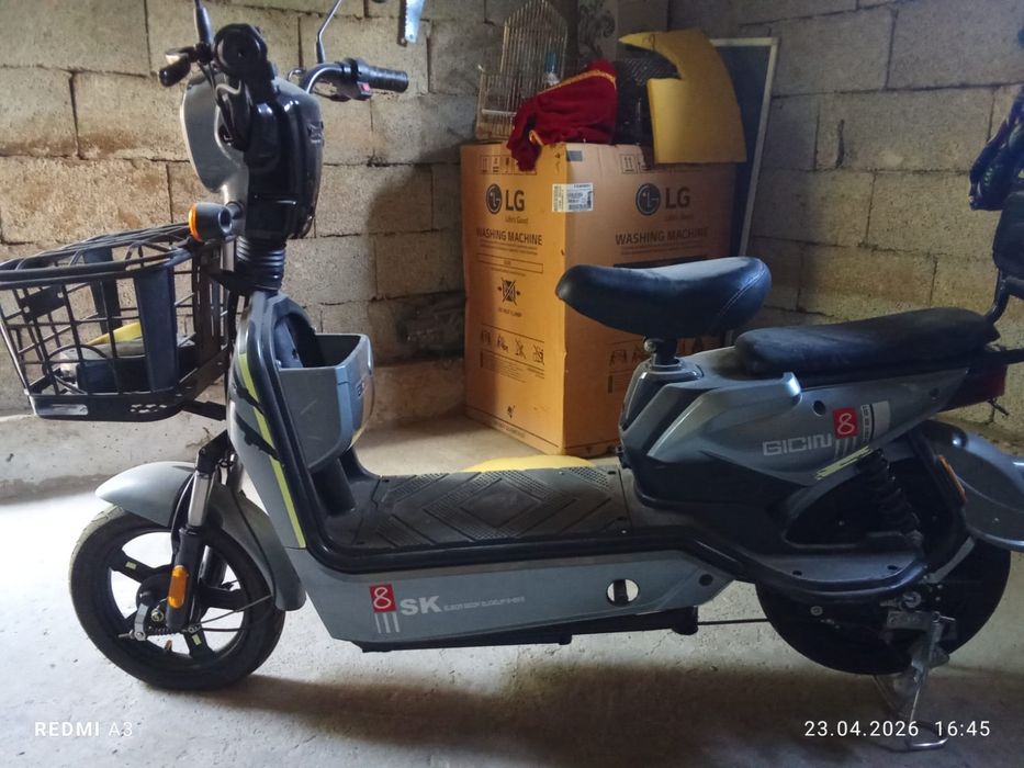 Скутер,б/у,нужен ремонт