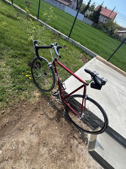 Bicicleta semicursieră