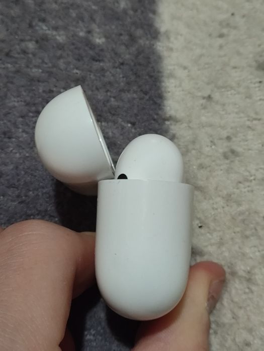Нашел AirPods Pro 2