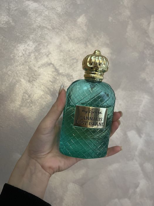 My geisha Cannabis Lost Island