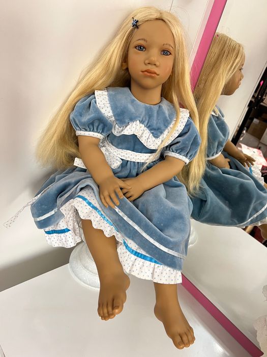 Продам коллекционные  куклы