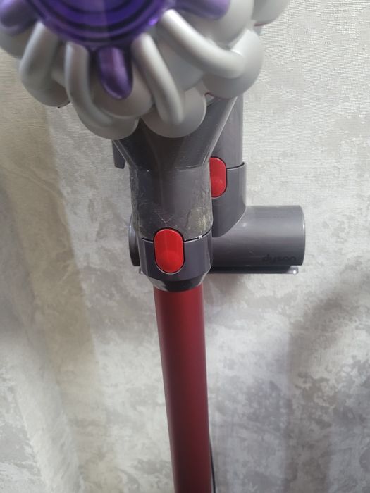 Dyson v8 sv25 пылесос