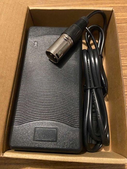 Încărcător biciclete, trotinete electrice 48v