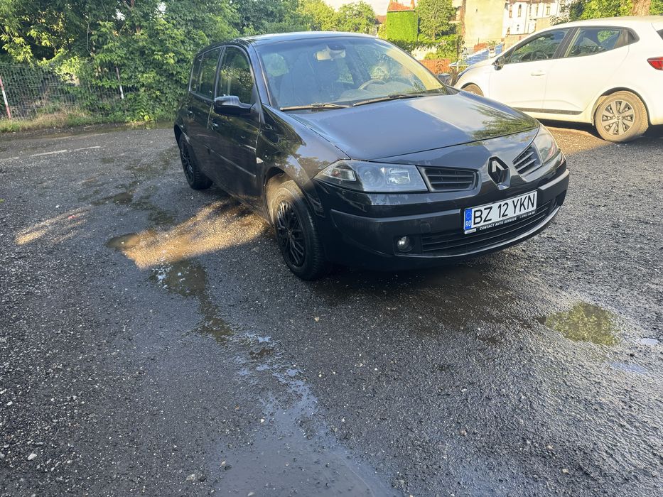 RENAULT Megane