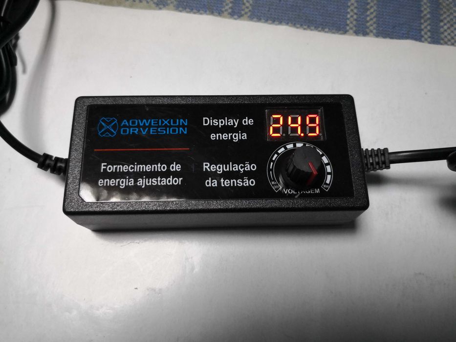 Alimentator reglabil 3V - 24V de 3A
