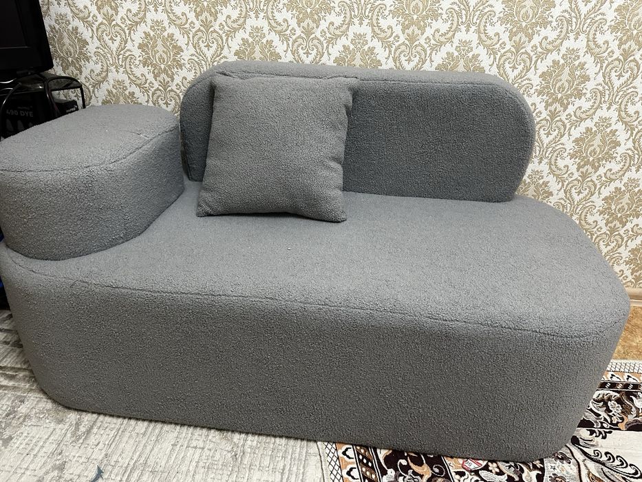 Продам диван новый