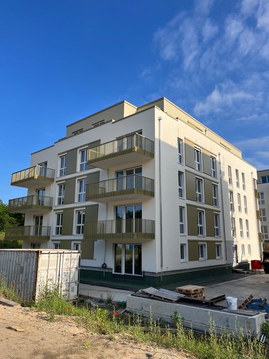 Топлоизолация и отдаване на скеле под наем