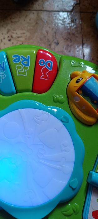 Бебешка музикална масичка