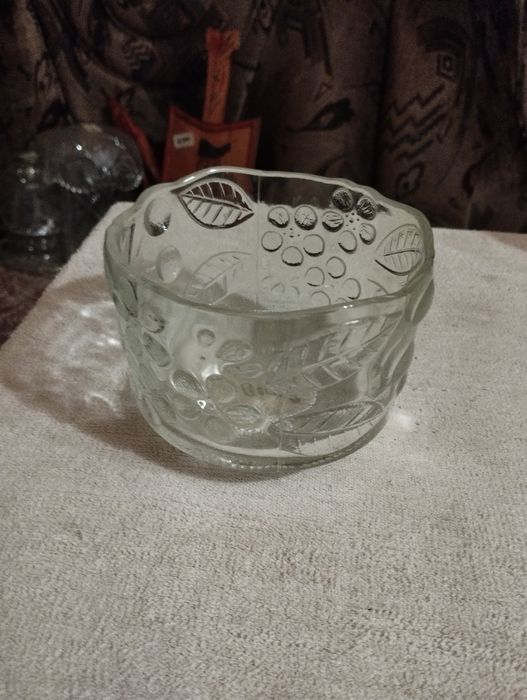 Вазы стеклянные продам