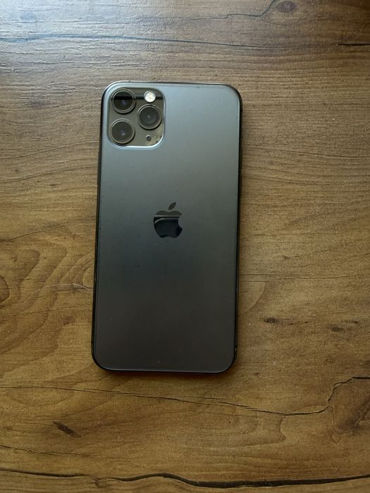 I phone 11 pro 256 gb LLA