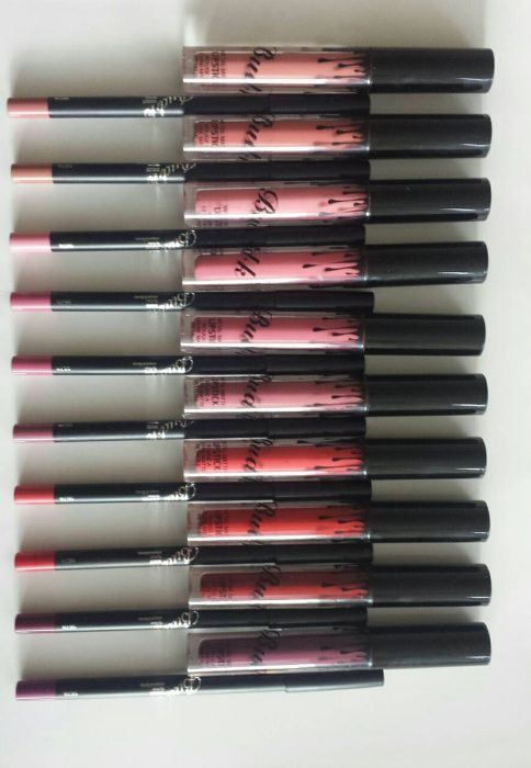 Комплекти течно червило и молив KYLIE MAC