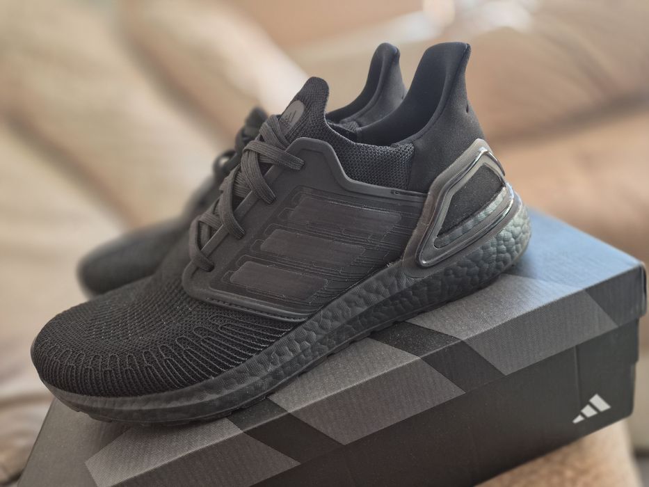 Маратонки Adidas ULTRABOOST 20