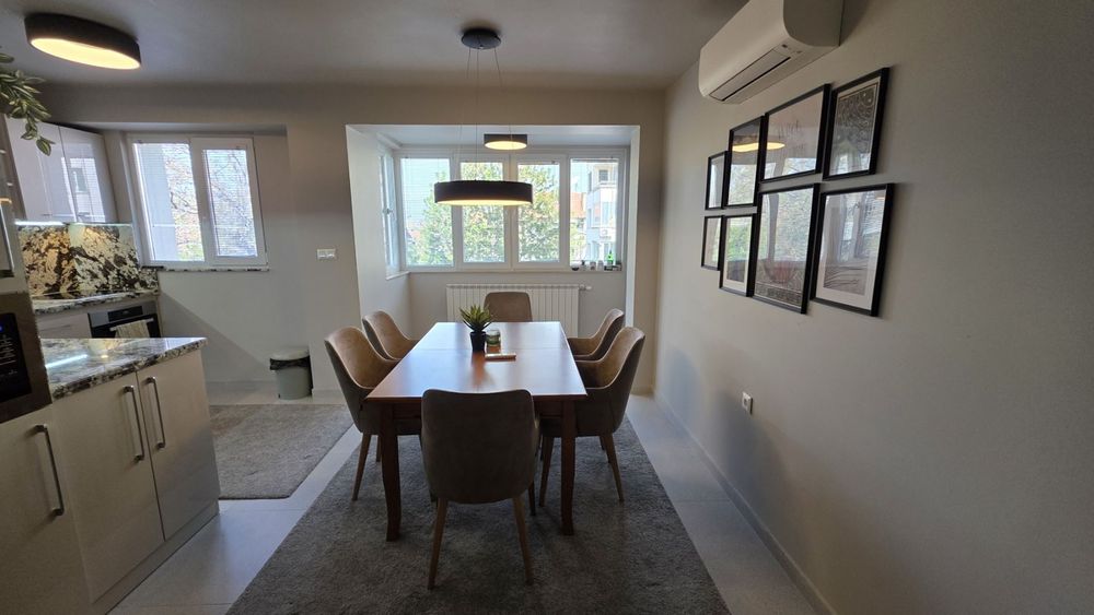 Продава се Многостаен апартамент в Плевен, Широк център - 120 кв.м за 1984 €/кв.м - Снимка #2