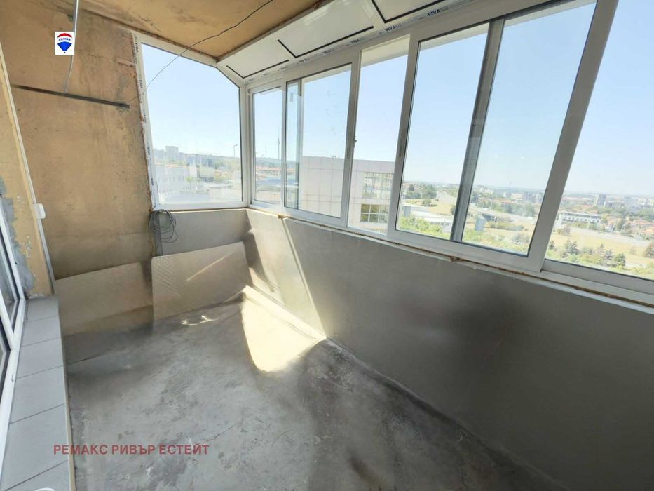 Продава се Тристаен апартамент в Русе, Чародейка - Север - 104 кв.м за 865 €/кв.м - Снимка #12