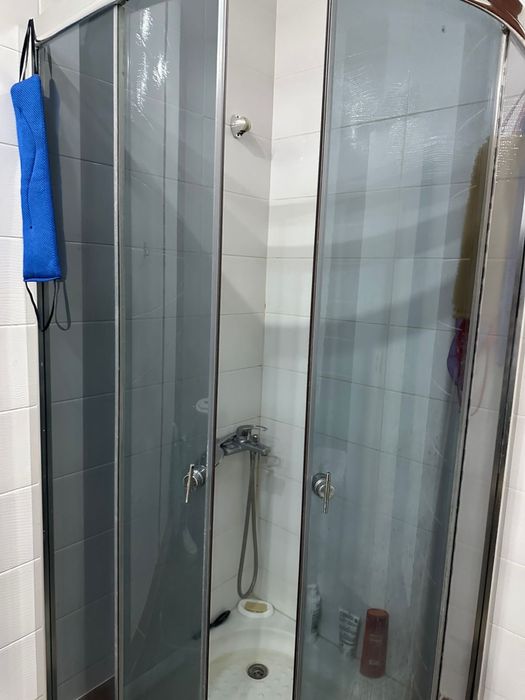 Продается душевые кабины