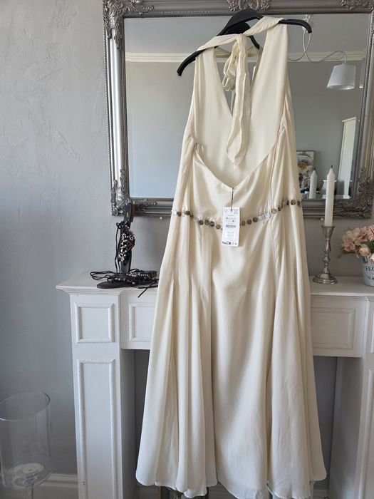 Zara нова рокля с етикет, размер Л