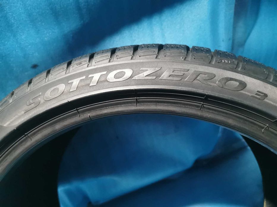 285/30 R20 - pirelli m+s 2 bucati