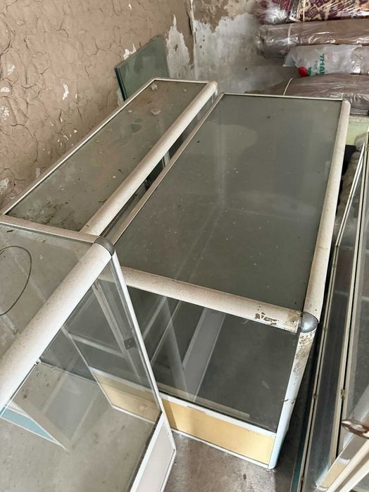 Витрины 4 шт за 10 тыс