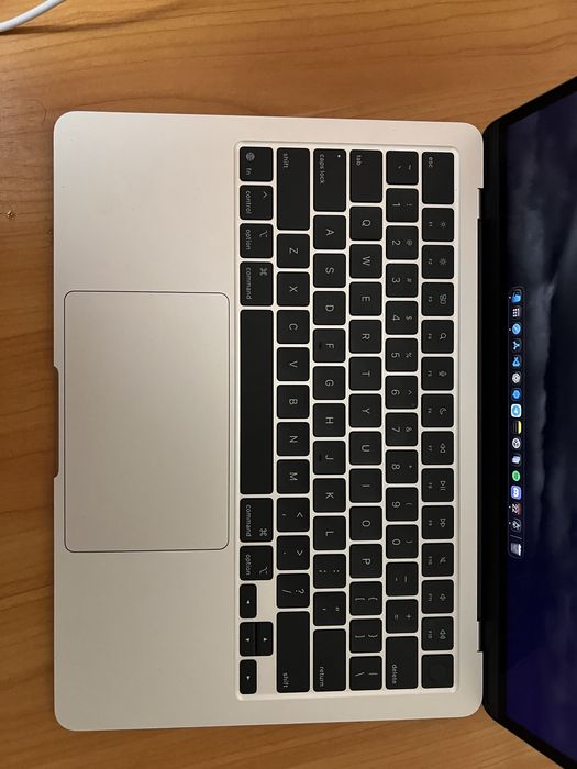 Macbook air M4 «13» дюймов