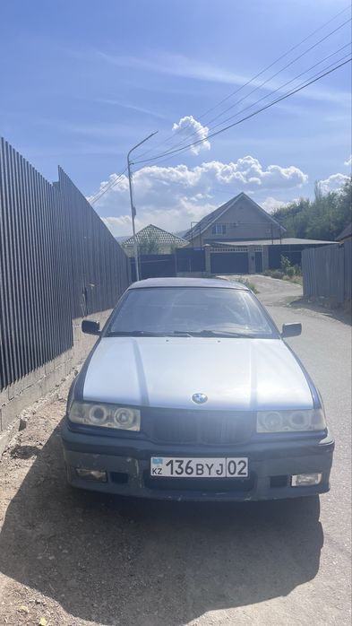 Продаю BMW е36 в хорошем состояние