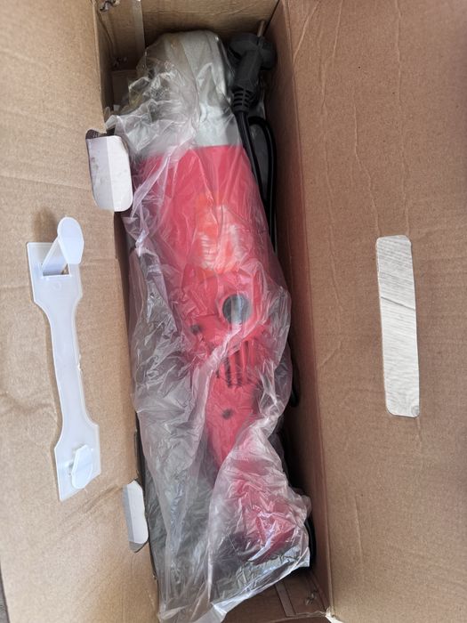 Продам болгарку новая