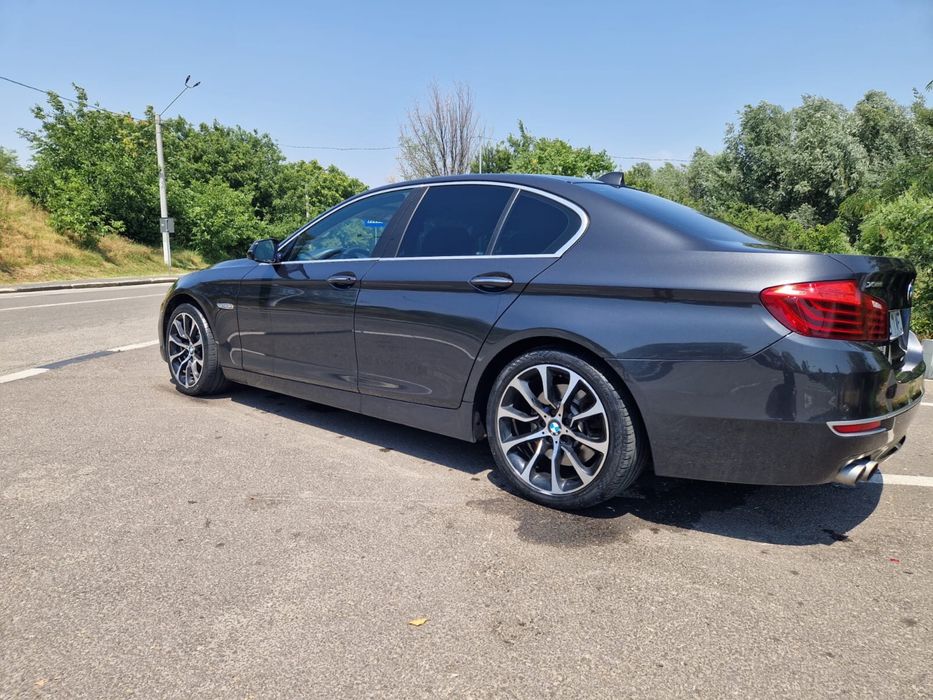 Autoturism BMW F10 530d xDrive 2014