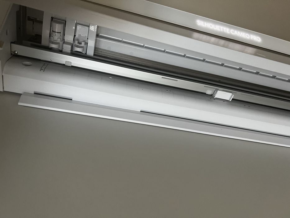 Режещ плотер Silhouette Cameo 4 pro