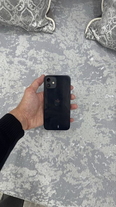 Продам Iphone 12 и APPLE WATCH SE1