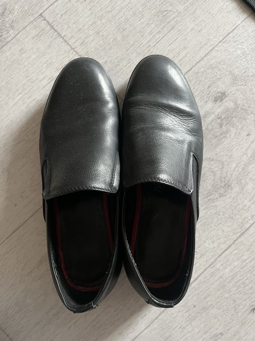 Продам кроссовки и туфли