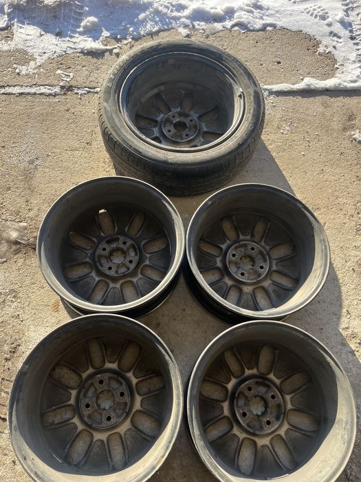 Титанка киа хорошом состояние.    …………………………………………