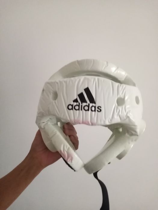 Протектор, шлем таеквондо продаётся