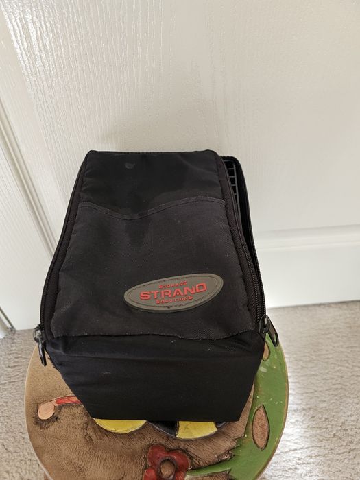 Оригинални компакт дискове от лична колекция