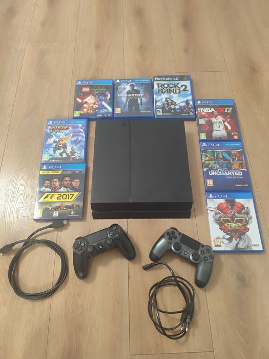 PlayStation4 CUH‑1216A 500GB+ 2 джойстика + 8 игри – Отлично състояние