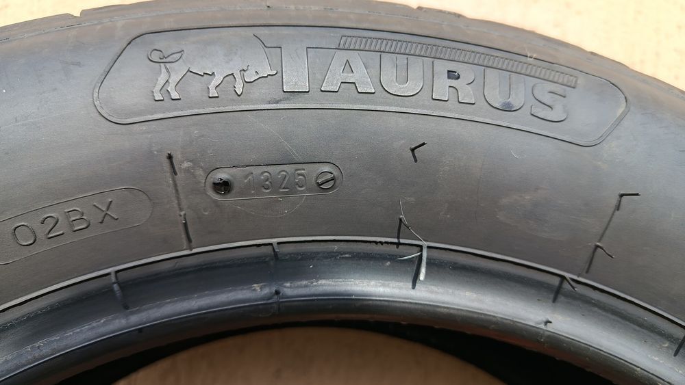Anvelope vară 215/60 R17